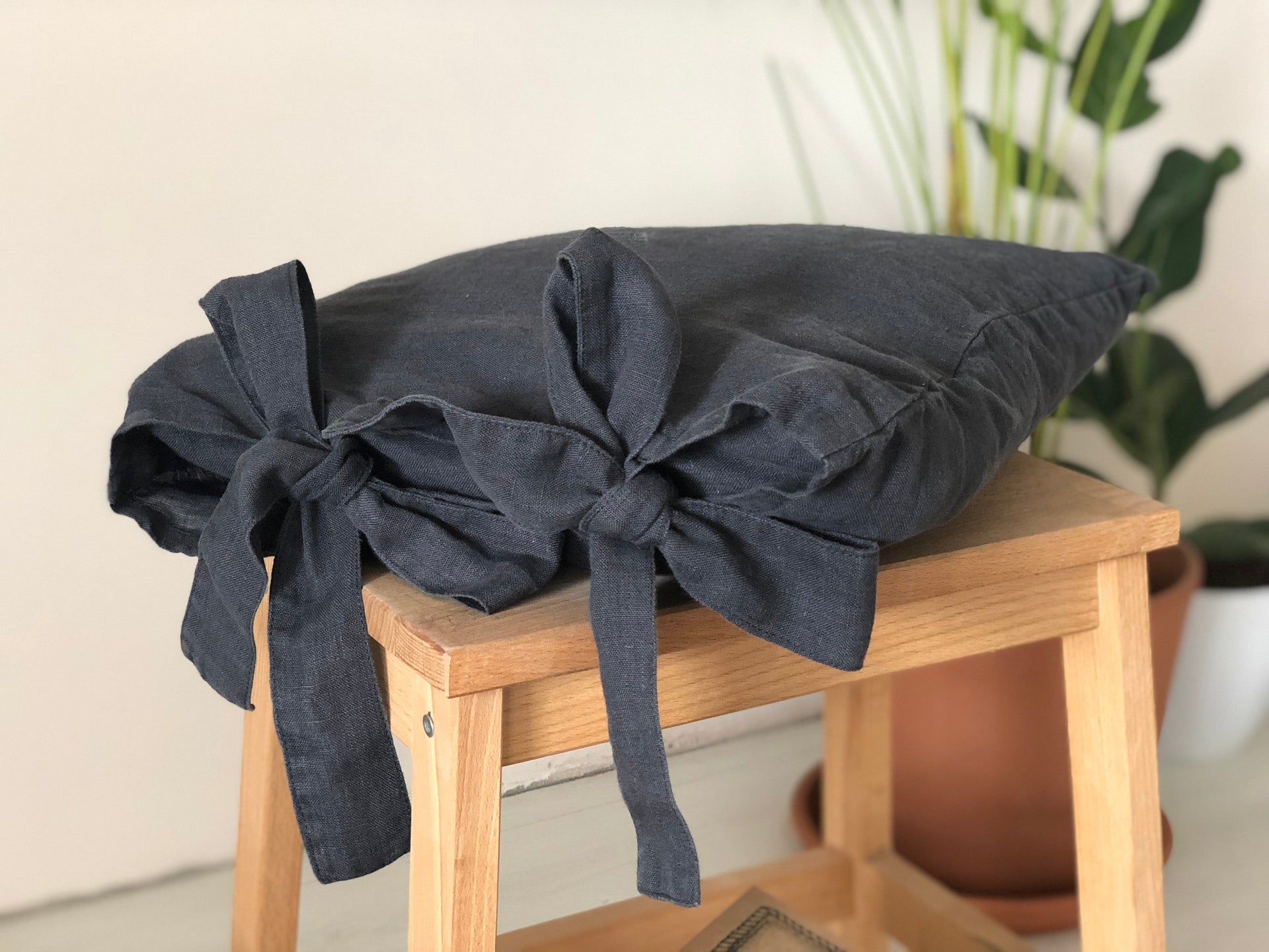 Linen Sham with Bow Ties