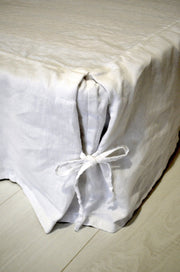Linen Bed Skirt with Pleats and Ties