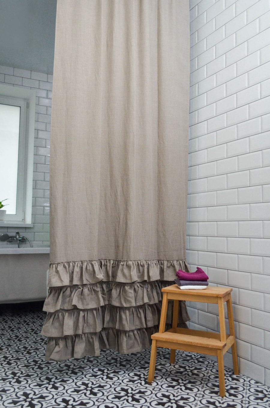 Ruffled Shower Linen Panel